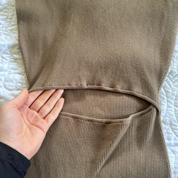 Aritizia Wilfred free dress size small - Picture 3 of 4